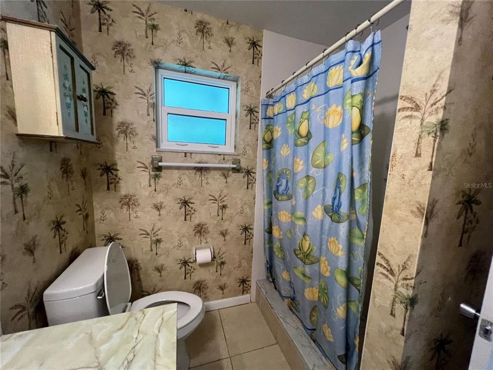 出租: $1,600 (3 贝兹, 2 浴室, 1235 平方英尺)