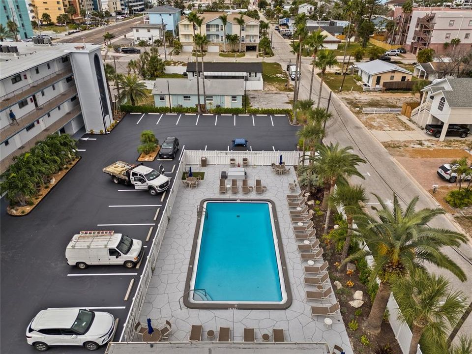 待售: $399,900 (1 贝兹, 1 浴室, 840 平方英尺)