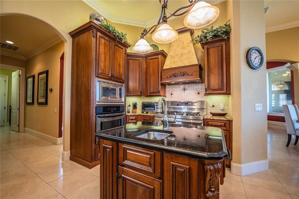 En Venta: $1,299,000 (3 camas, 3 baños, 3530 Pies cuadrados)