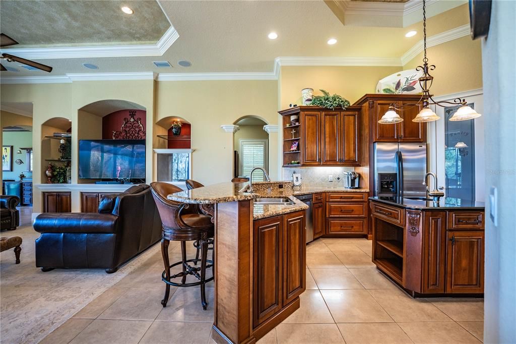 En Venta: $1,299,000 (3 camas, 3 baños, 3530 Pies cuadrados)