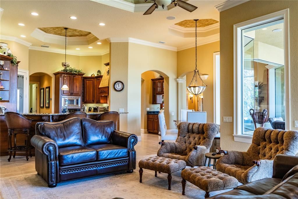 En Venta: $1,299,000 (3 camas, 3 baños, 3530 Pies cuadrados)