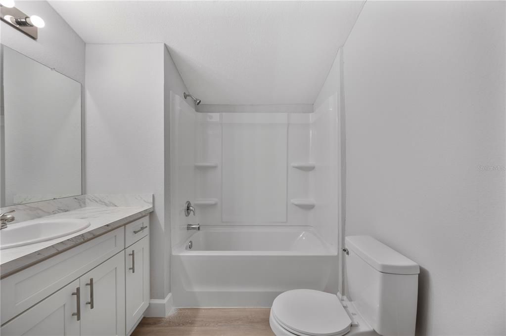 待售: $289,950 (3 贝兹, 2 浴室, 1414 平方英尺)