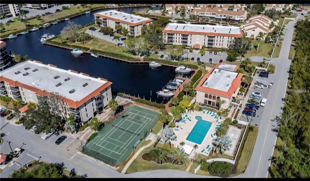 待售: $180,000 (2 贝兹, 1 浴室, 1037 平方英尺)