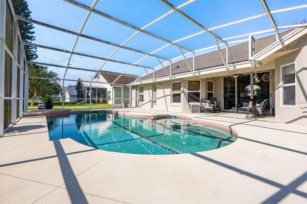 待售: $525,000 (3 贝兹, 2 浴室, 2068 平方英尺)