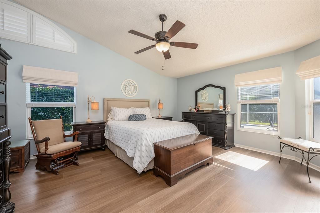 待售: $525,000 (3 贝兹, 2 浴室, 2068 平方英尺)