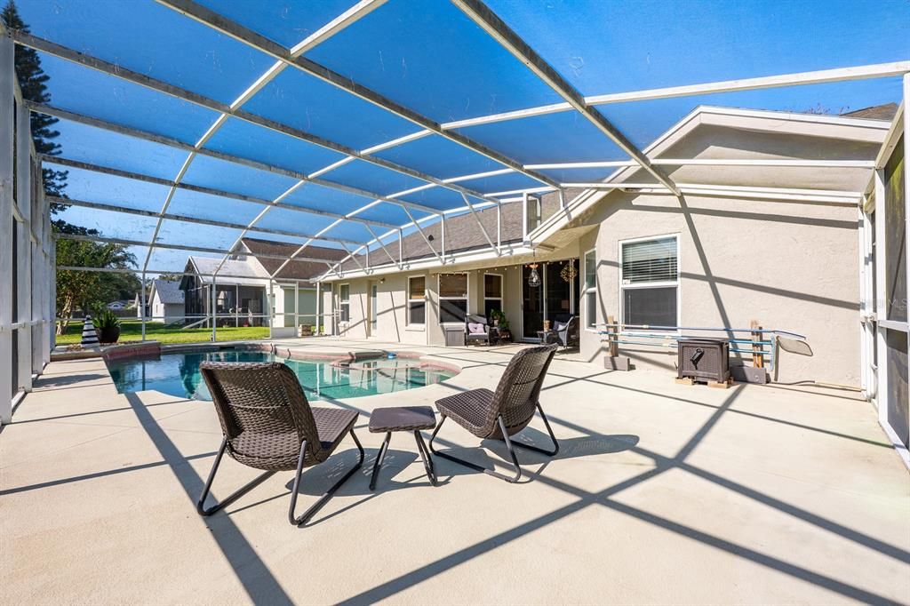 待售: $525,000 (3 贝兹, 2 浴室, 2068 平方英尺)