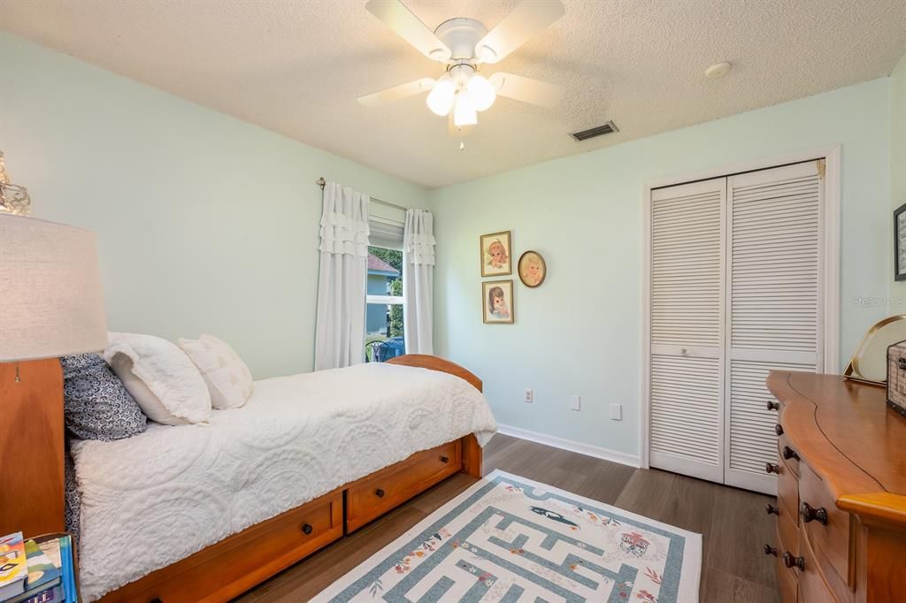 待售: $525,000 (3 贝兹, 2 浴室, 2068 平方英尺)