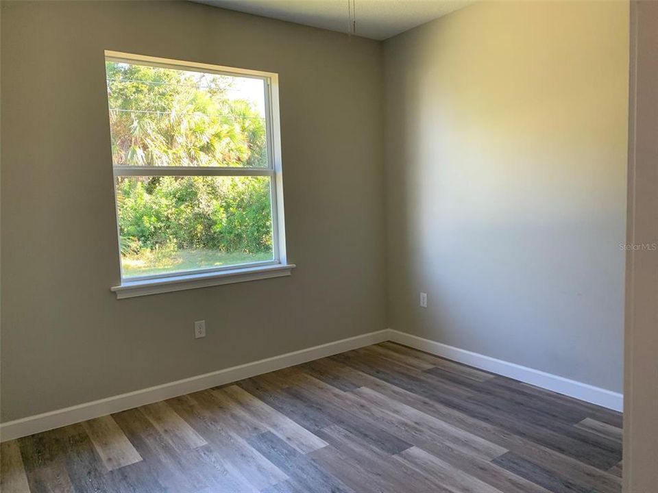 For Rent: $1,899 (3 beds, 2 baths, 1613 Square Feet)