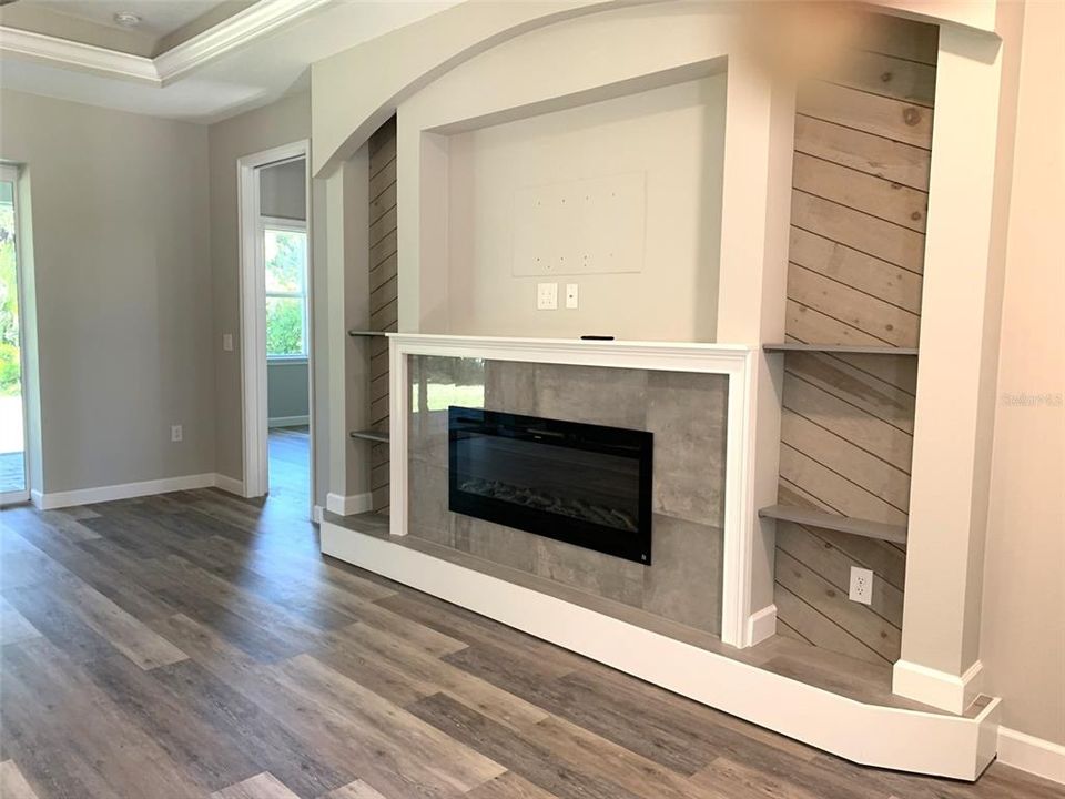 For Rent: $1,899 (3 beds, 2 baths, 1613 Square Feet)