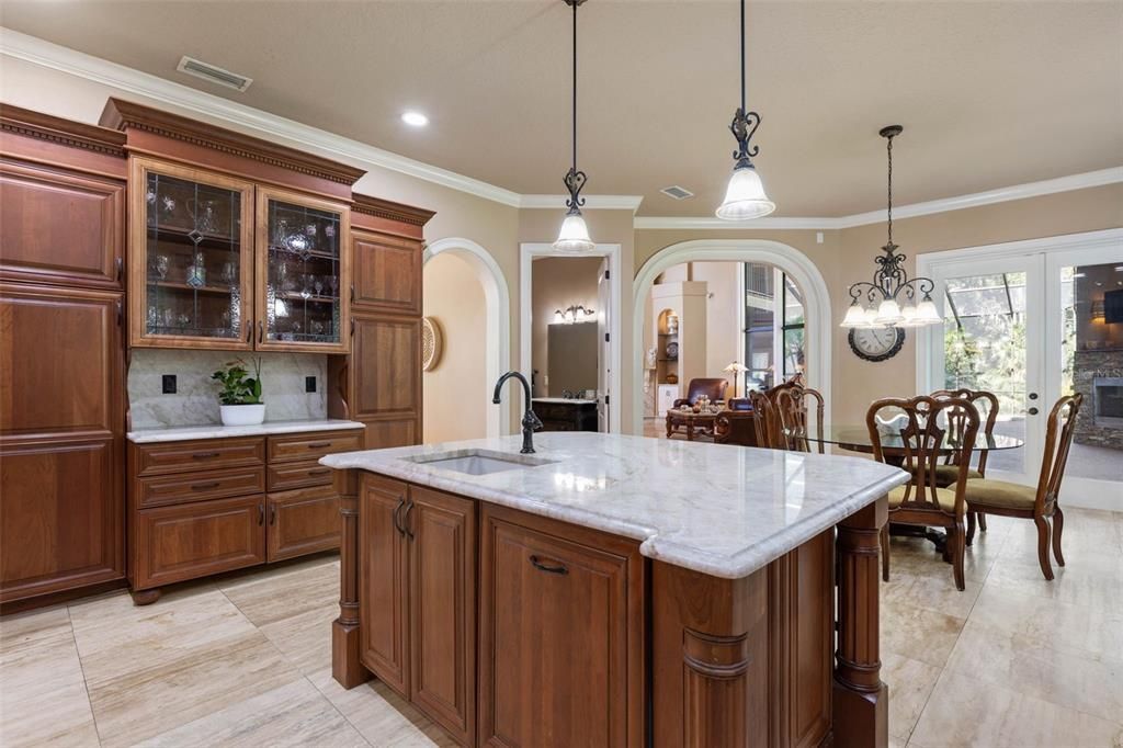 待售: $1,350,000 (4 贝兹, 5 浴室, 5104 平方英尺)