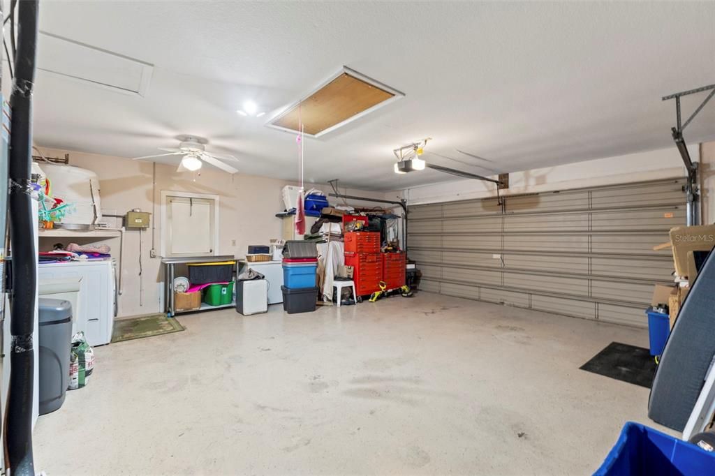 Active With Contract: $279,000 (2 beds, 2 baths, 1300 Square Feet)