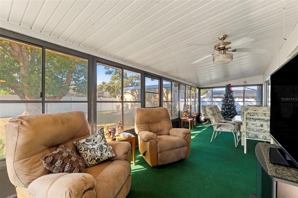 Active With Contract: $279,000 (2 beds, 2 baths, 1300 Square Feet)