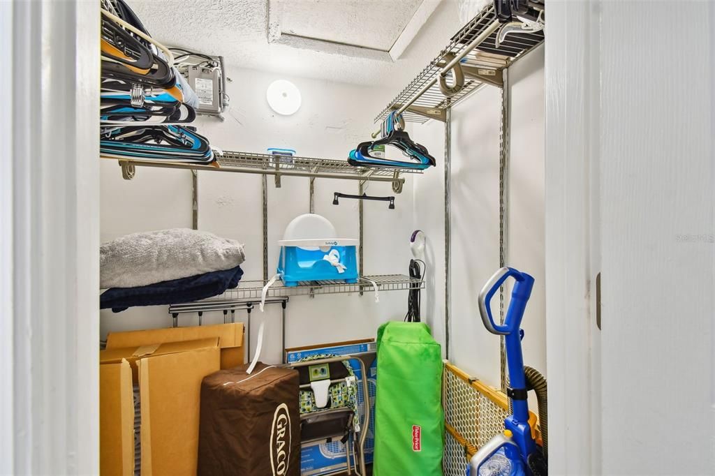 For Sale: $549,000 (2 beds, 2 baths, 1040 Square Feet)