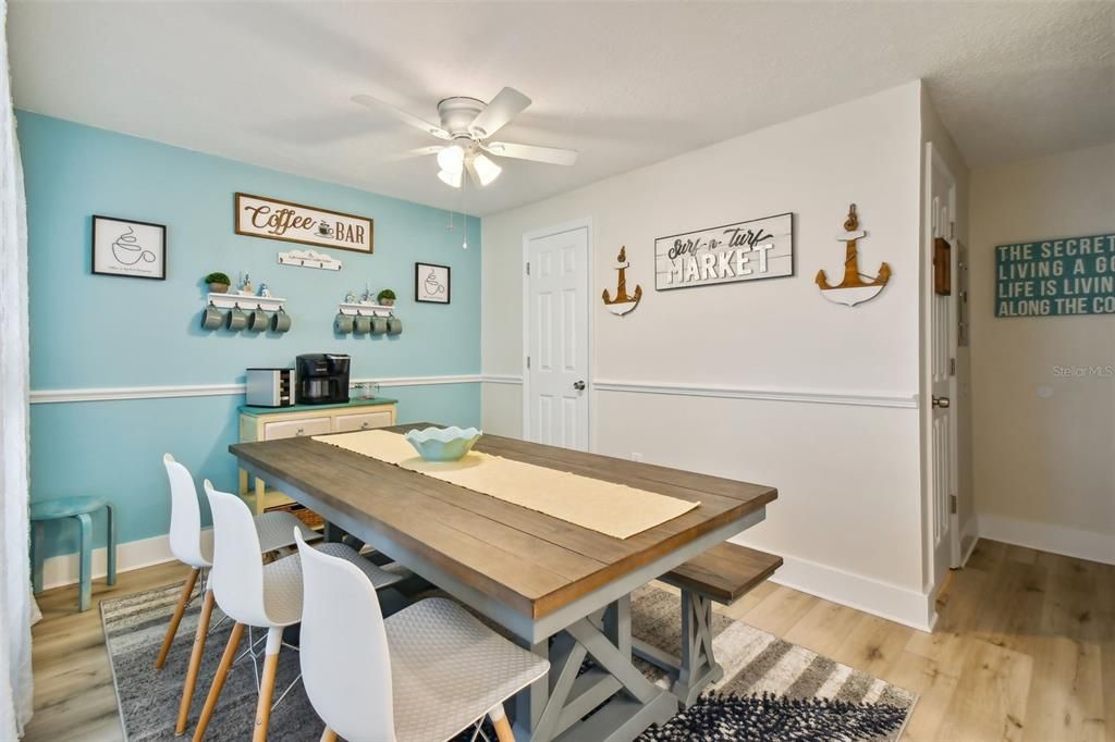 For Sale: $549,000 (2 beds, 2 baths, 1040 Square Feet)