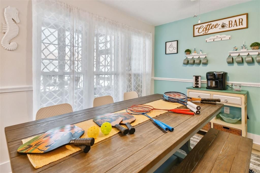 For Sale: $549,000 (2 beds, 2 baths, 1040 Square Feet)