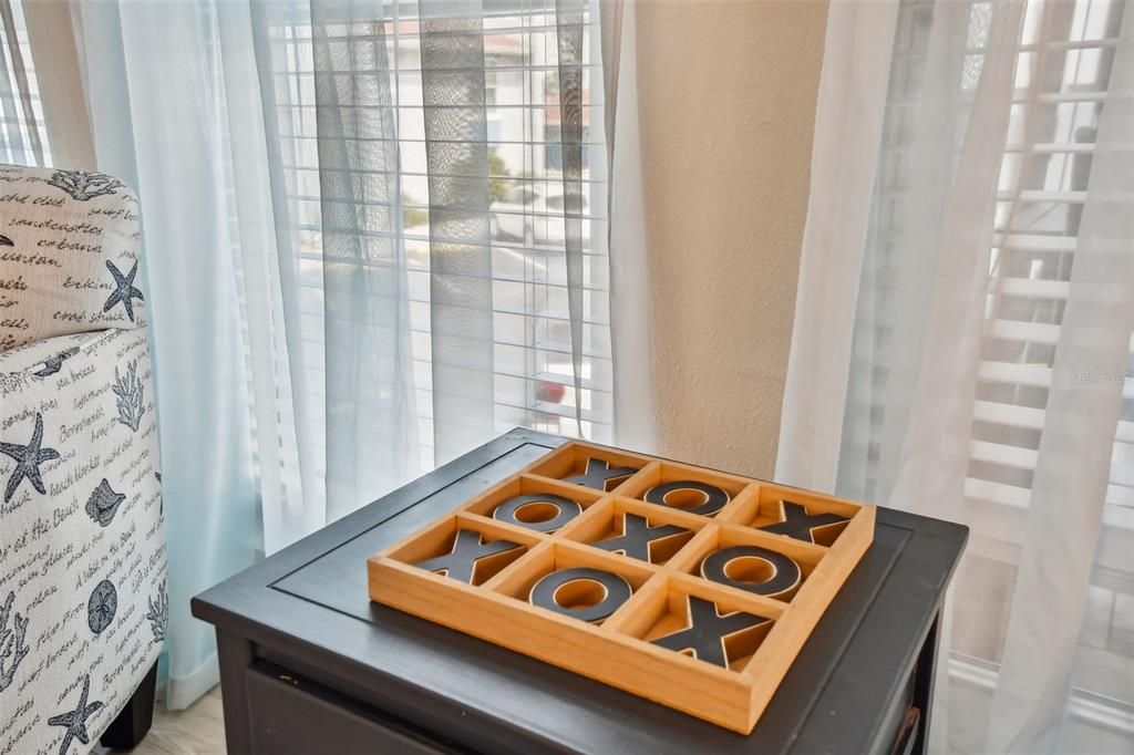 For Sale: $549,000 (2 beds, 2 baths, 1040 Square Feet)