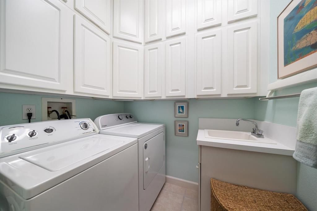 待售: $1,410,000 (3 贝兹, 3 浴室, 2114 平方英尺)