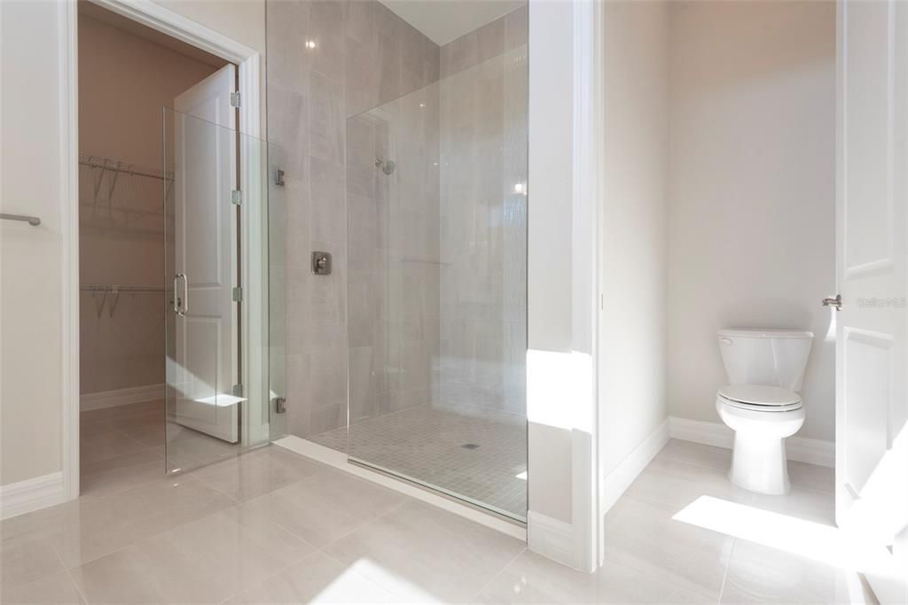 For Sale: $529,990 (3 beds, 2 baths, 1968 Square Feet)