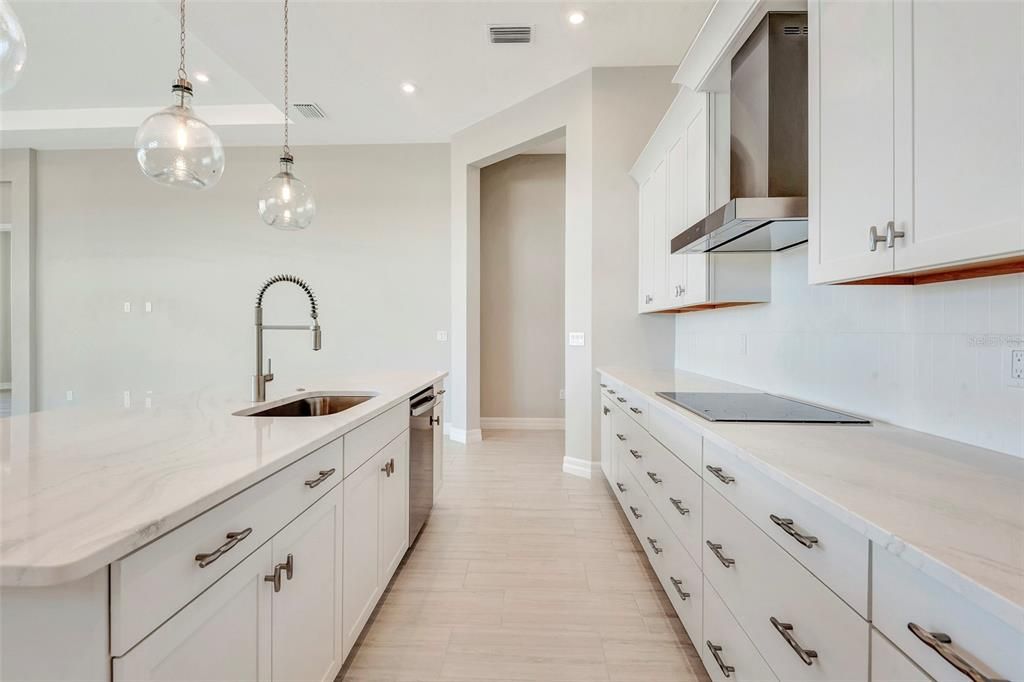 For Sale: $529,990 (3 beds, 2 baths, 1968 Square Feet)