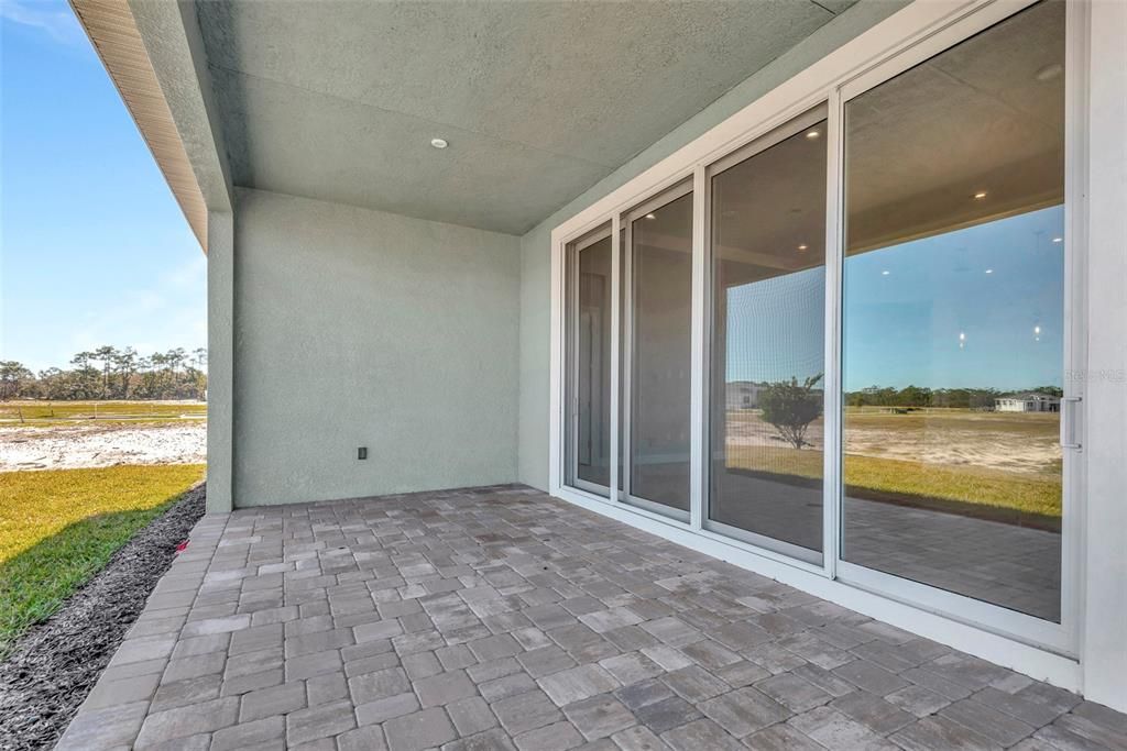 For Sale: $529,990 (3 beds, 2 baths, 1968 Square Feet)