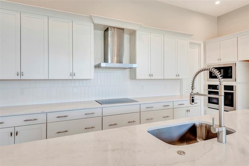 For Sale: $529,990 (3 beds, 2 baths, 1968 Square Feet)