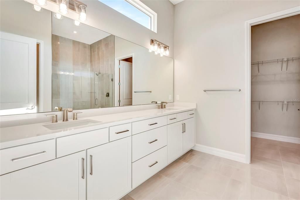 For Sale: $529,990 (3 beds, 2 baths, 1968 Square Feet)