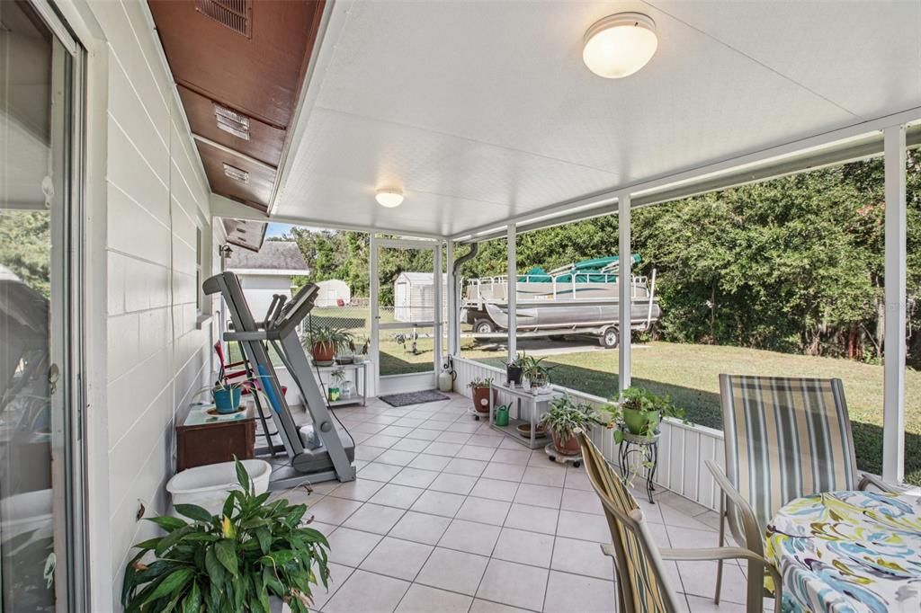 En Venta: $299,900 (3 camas, 2 baños, 1745 Pies cuadrados)