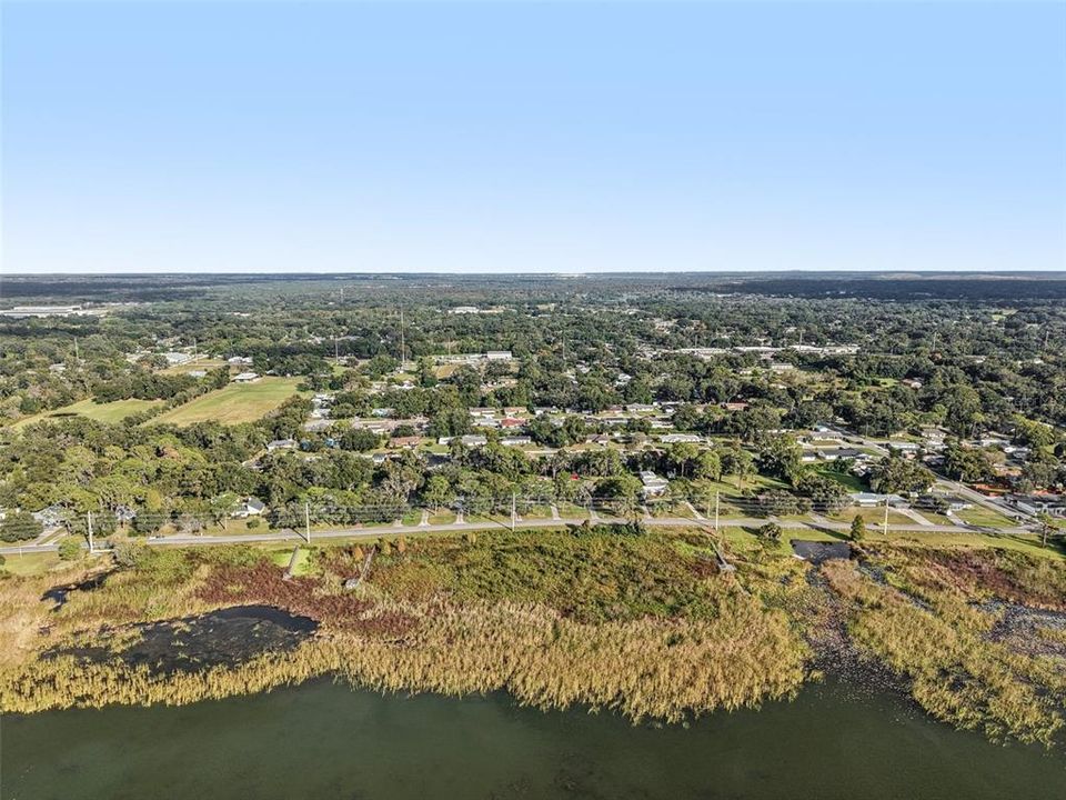 En Venta: $299,900 (3 camas, 2 baños, 1745 Pies cuadrados)