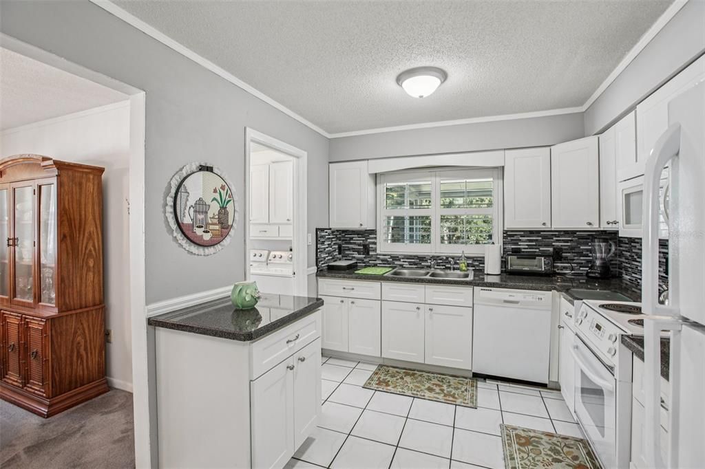 En Venta: $299,900 (3 camas, 2 baños, 1745 Pies cuadrados)