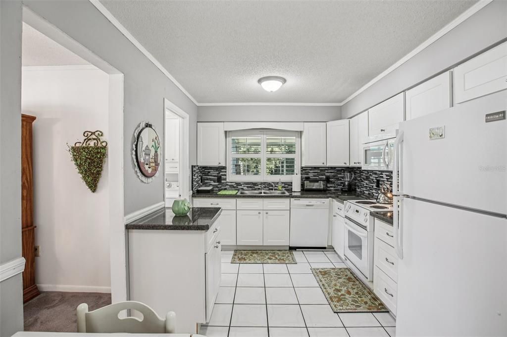 En Venta: $299,900 (3 camas, 2 baños, 1745 Pies cuadrados)