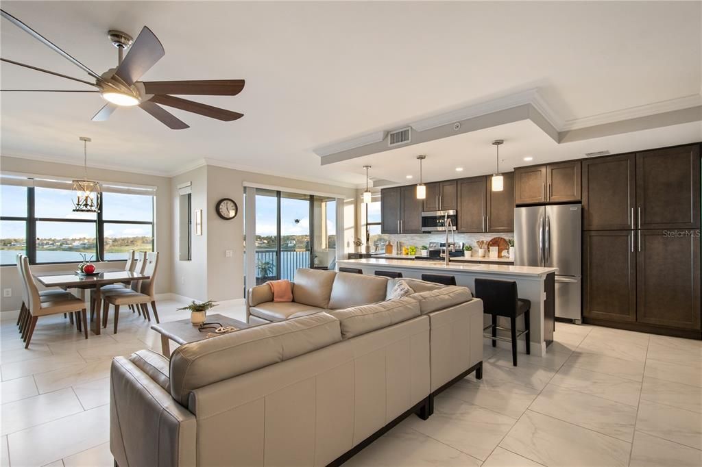 For Sale: $475,000 (3 beds, 3 baths, 1568 Square Feet)