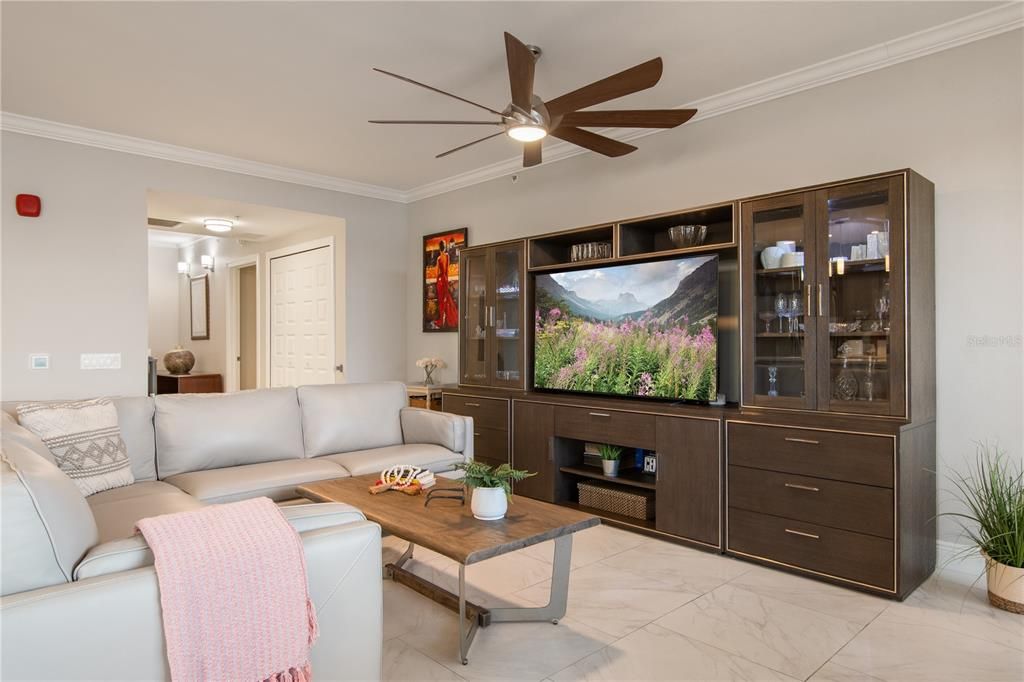 For Sale: $475,000 (3 beds, 3 baths, 1568 Square Feet)