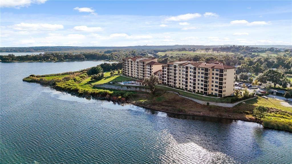 For Sale: $475,000 (3 beds, 3 baths, 1568 Square Feet)