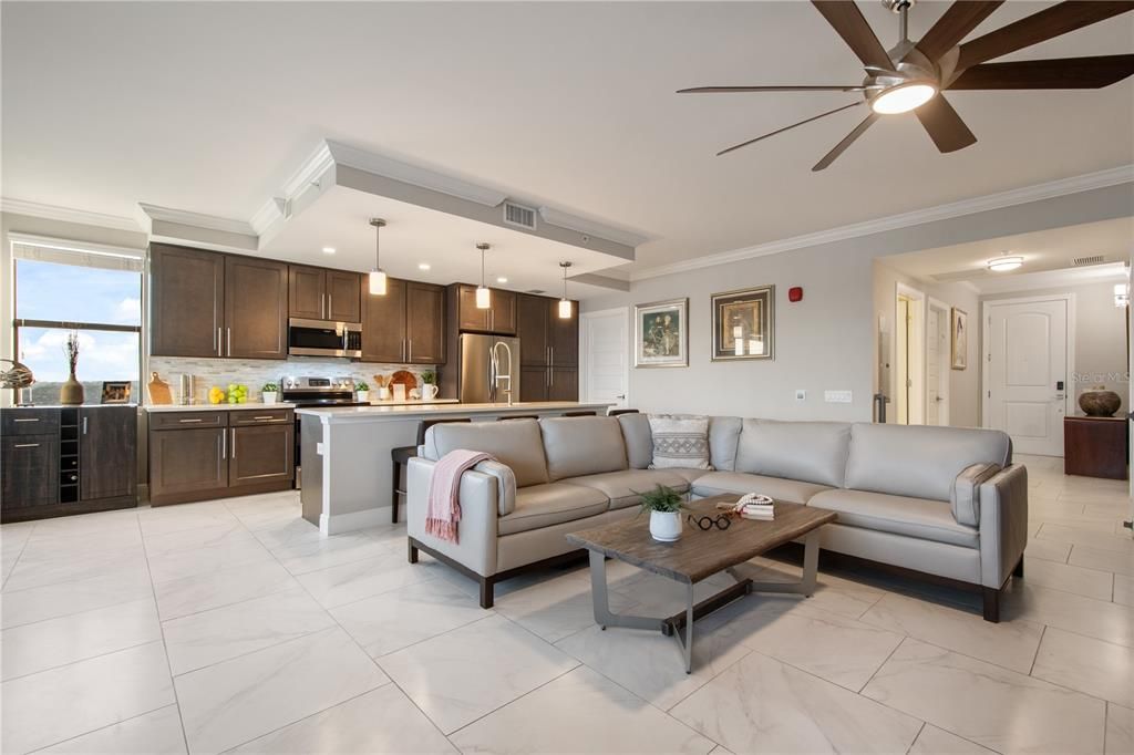 For Sale: $475,000 (3 beds, 3 baths, 1568 Square Feet)