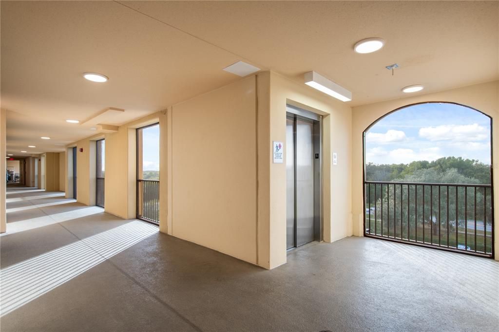 For Sale: $475,000 (3 beds, 3 baths, 1568 Square Feet)