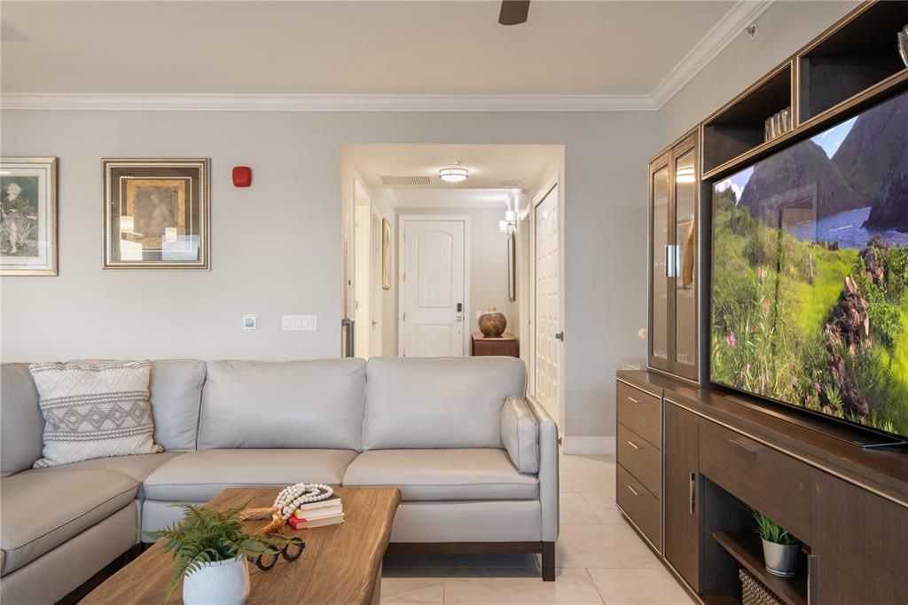 For Sale: $475,000 (3 beds, 3 baths, 1568 Square Feet)