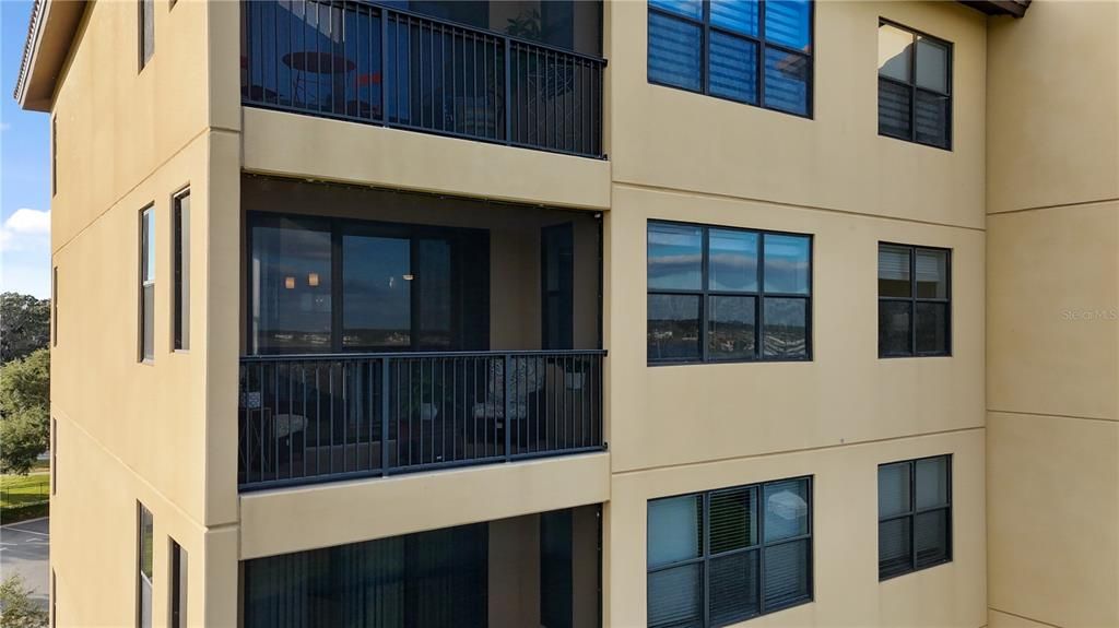 For Sale: $475,000 (3 beds, 3 baths, 1568 Square Feet)