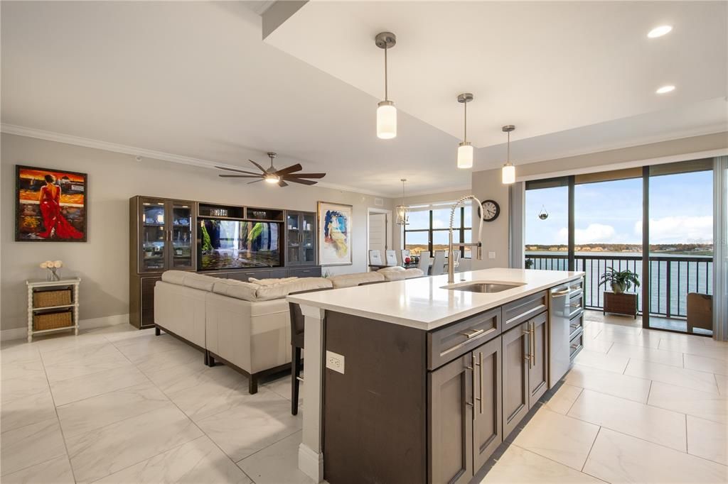 For Sale: $475,000 (3 beds, 3 baths, 1568 Square Feet)