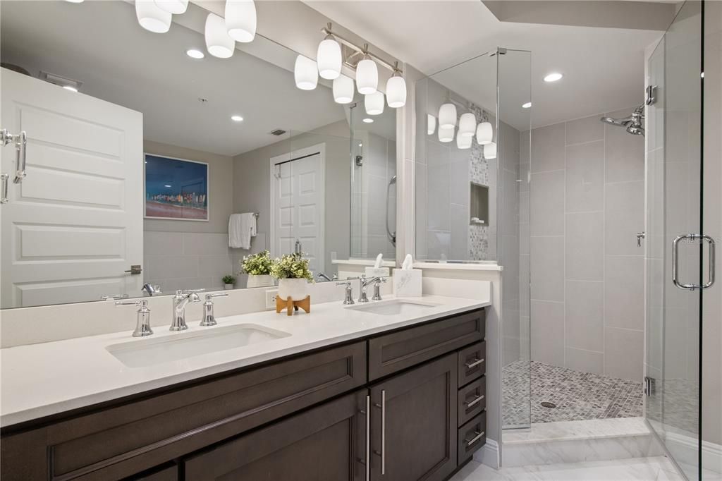 For Sale: $475,000 (3 beds, 3 baths, 1568 Square Feet)