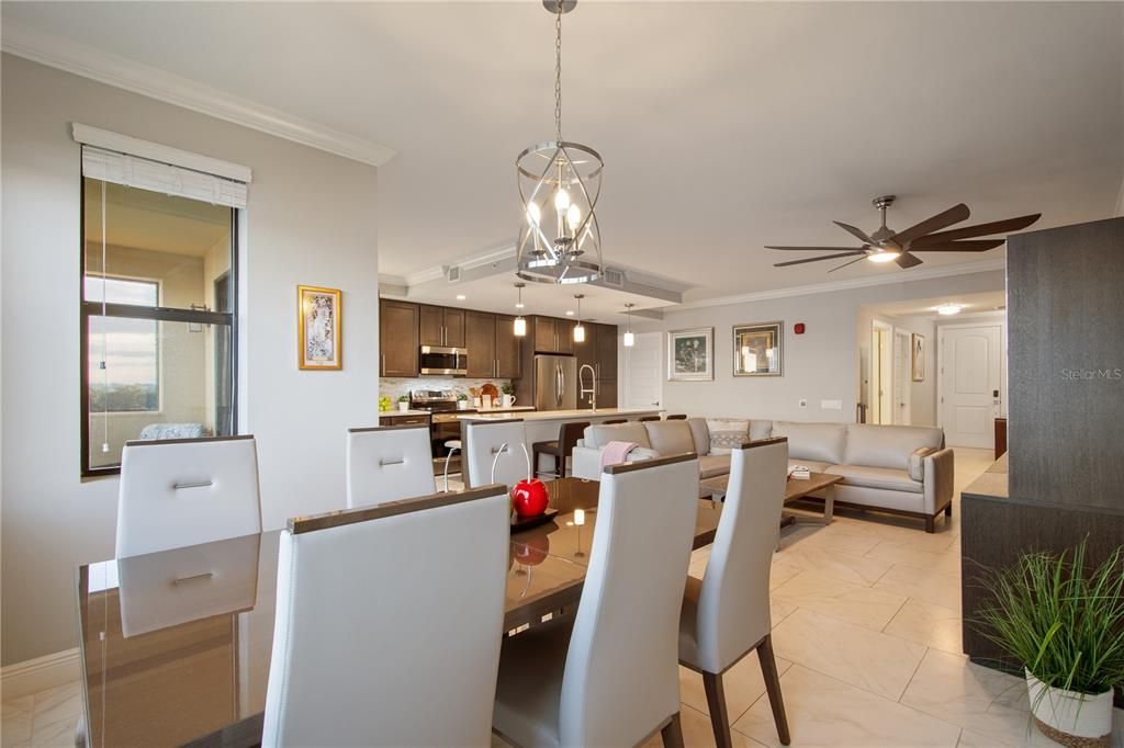 For Sale: $475,000 (3 beds, 3 baths, 1568 Square Feet)