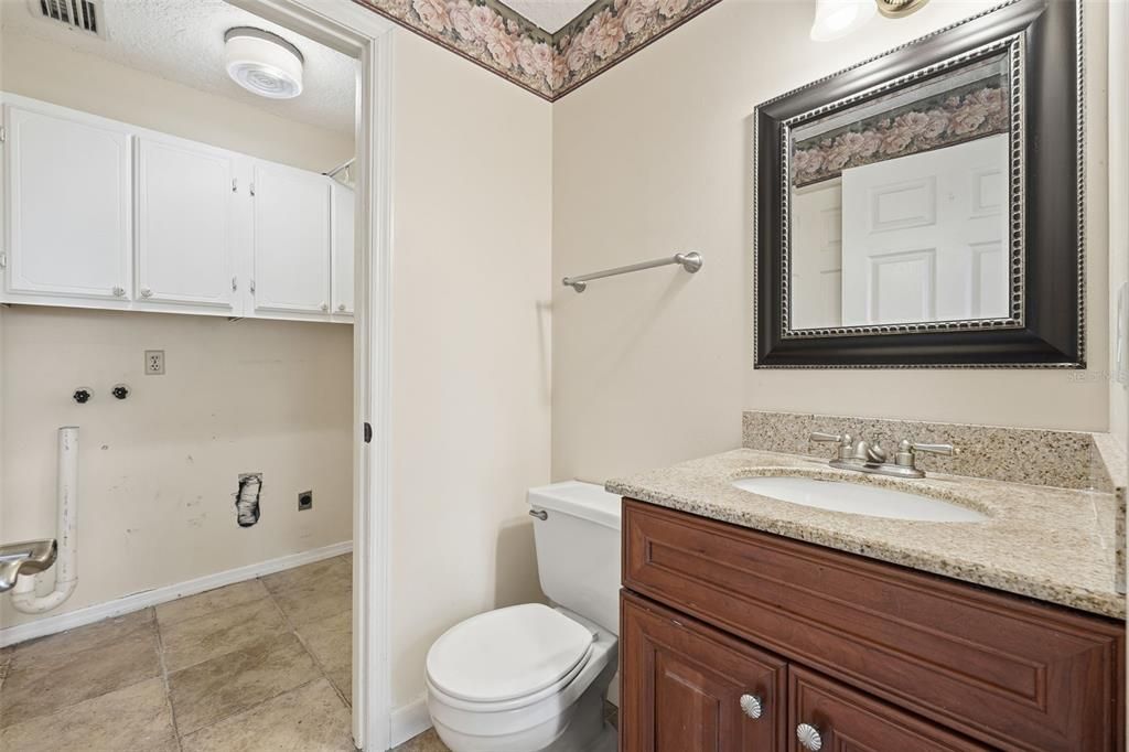 For Sale: $549,900 (4 beds, 2 baths, 2403 Square Feet)