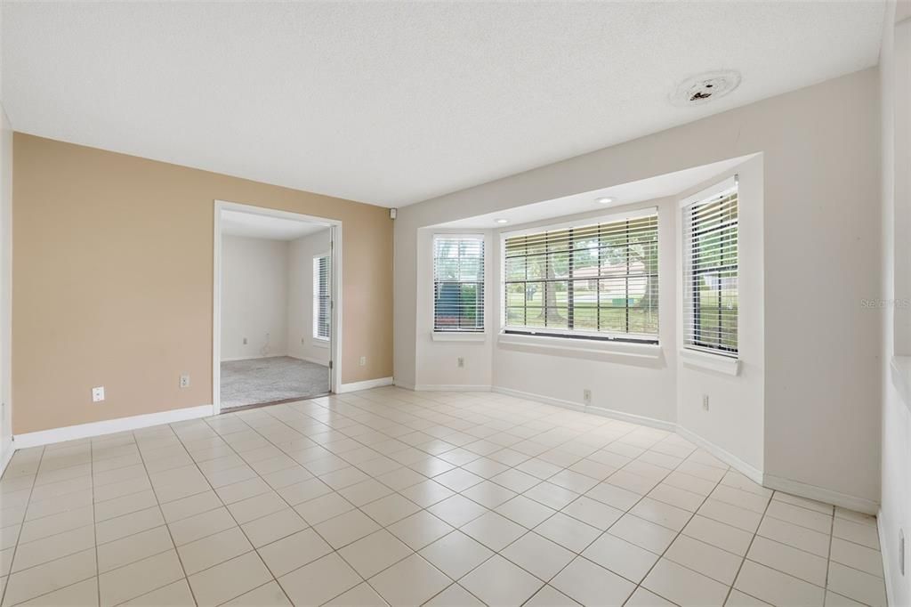 For Sale: $549,900 (4 beds, 2 baths, 2403 Square Feet)