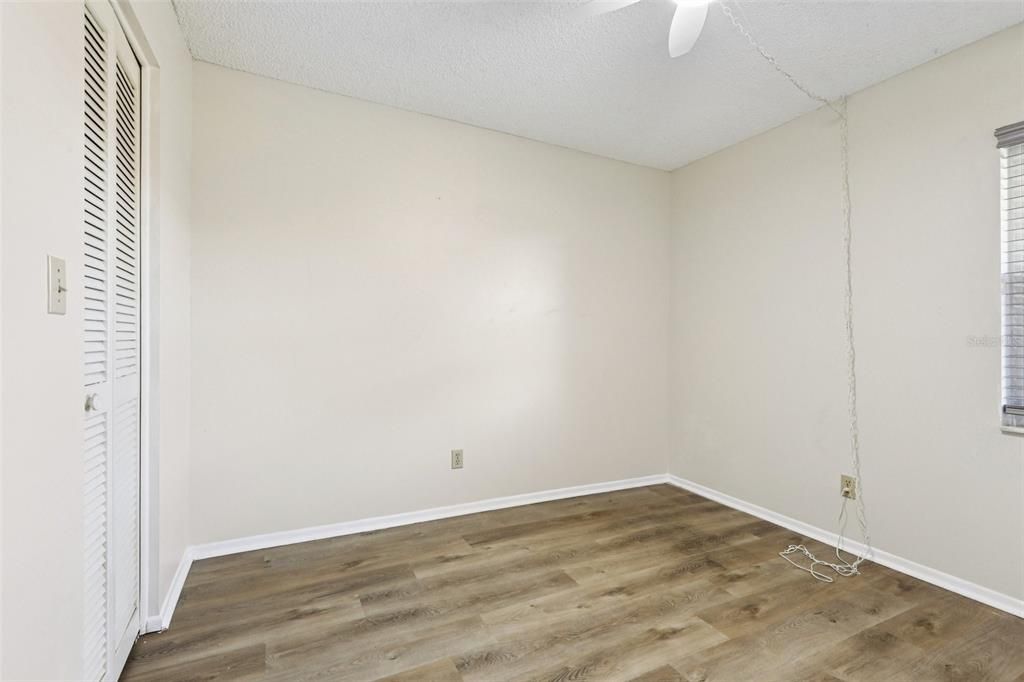 На продажу: $179,000 (2 спален, 2 ванн, 810 Квадратных фут)