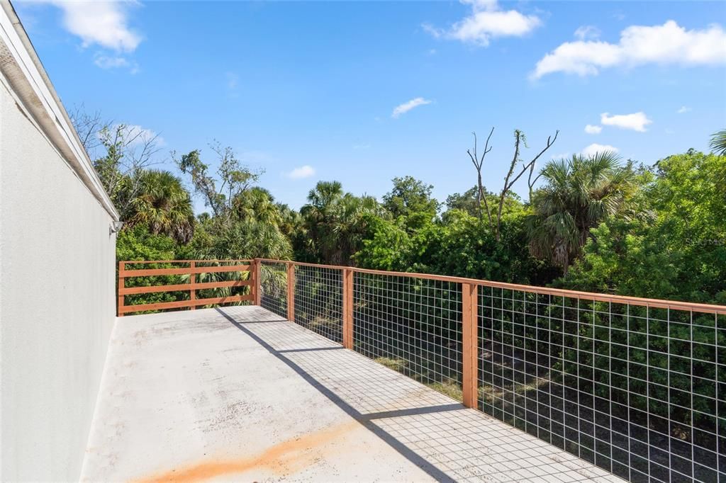 Active With Contract: $169,999 (3 beds, 2 baths, 1092 Square Feet)