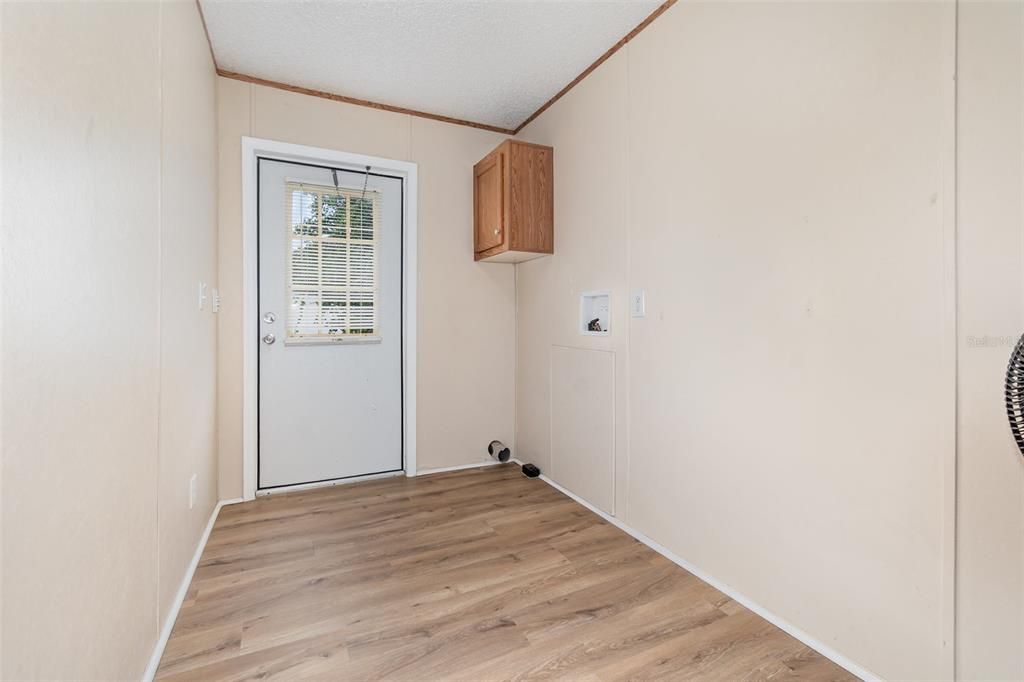 На продажу: $260,000 (3 спален, 2 ванн, 1560 Квадратных фут)