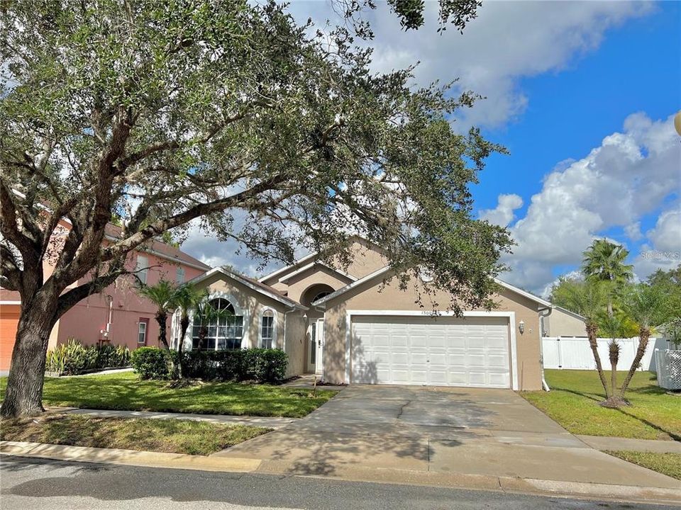 合同活跃: $2,375 (3 贝兹, 2 浴室, 1724 平方英尺)