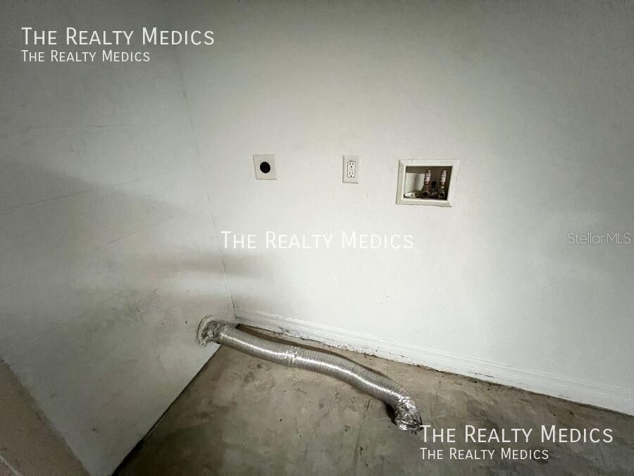 出租: $1,500 (3 贝兹, 2 浴室, 1332 平方英尺)