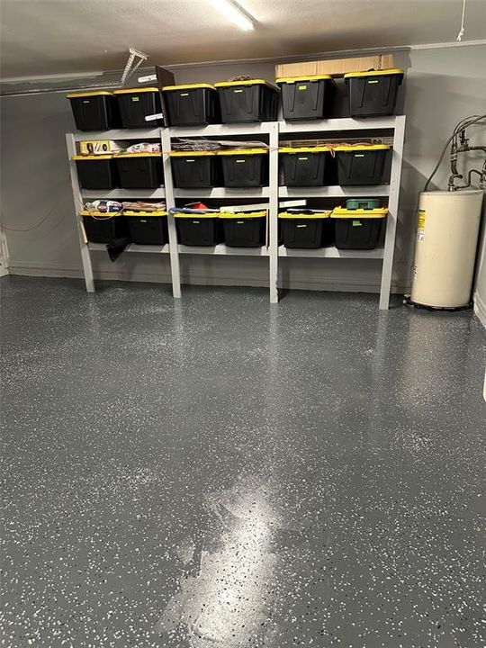 En Venta: $950,000 (3 camas, 2 baños, 2400 Pies cuadrados)