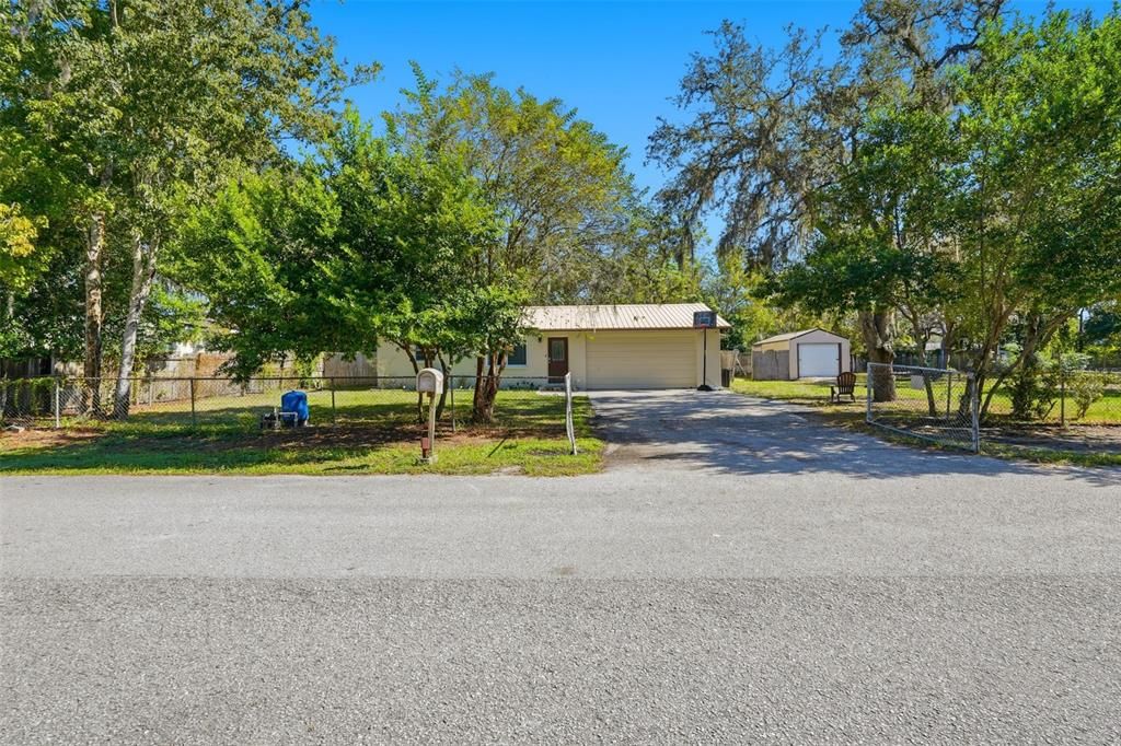 Active With Contract: $340,000 (5 beds, 2 baths, 1865 Square Feet)