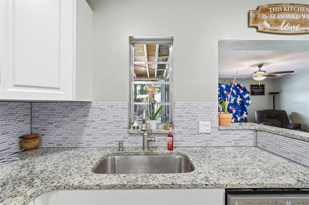 Active With Contract: $340,000 (5 beds, 2 baths, 1865 Square Feet)